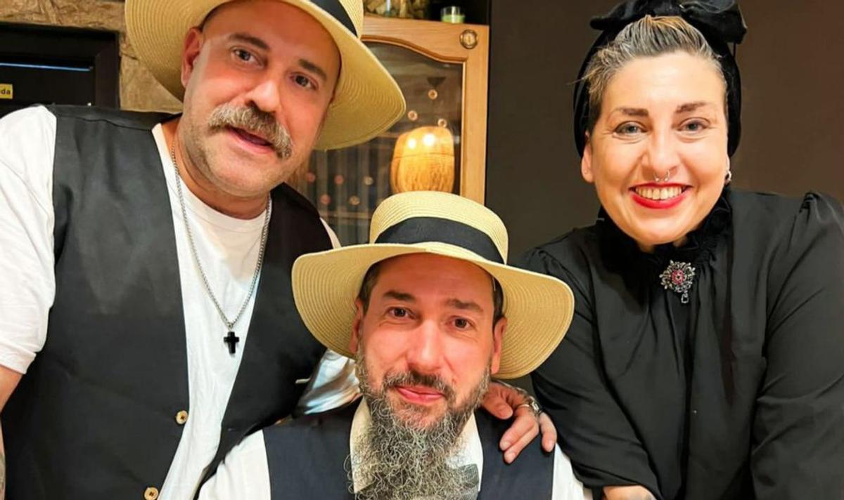 Lolo Mosteiro, José Ángel Paz y Paula Martínez, este jueves.
