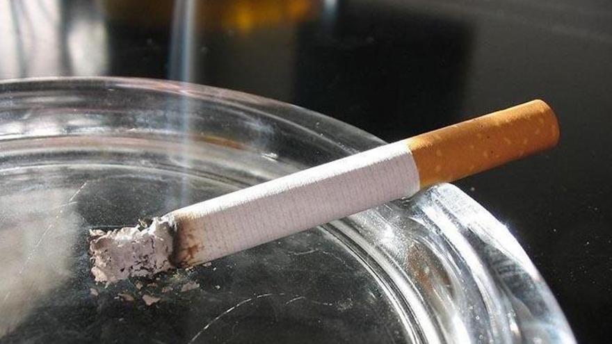 Fumar mata a 2.300 personas al año en Canarias