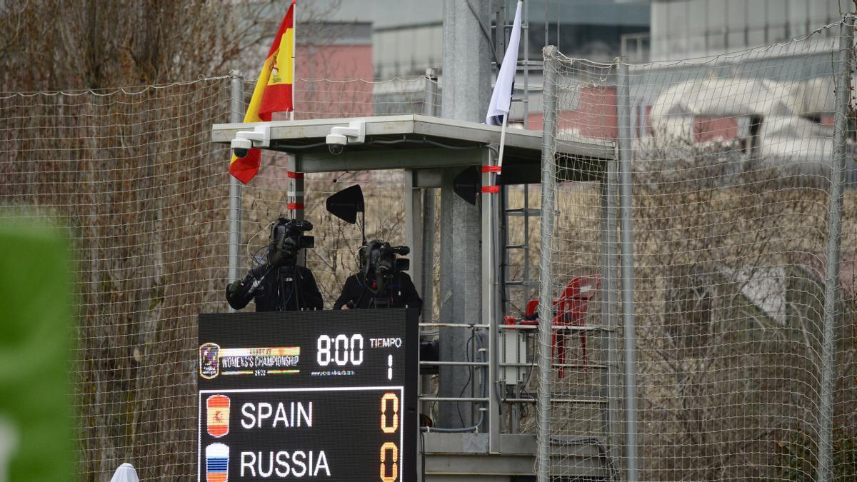 Alcobendas (España): Campeonato de Europa femenino de rugby. Por decisión de Rugby Europe, no sonó el himno rusoni ondeó su bandera