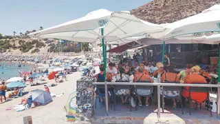 Las playas de la Región rozan el ‘lleno’ de visitantes para el puente de agosto