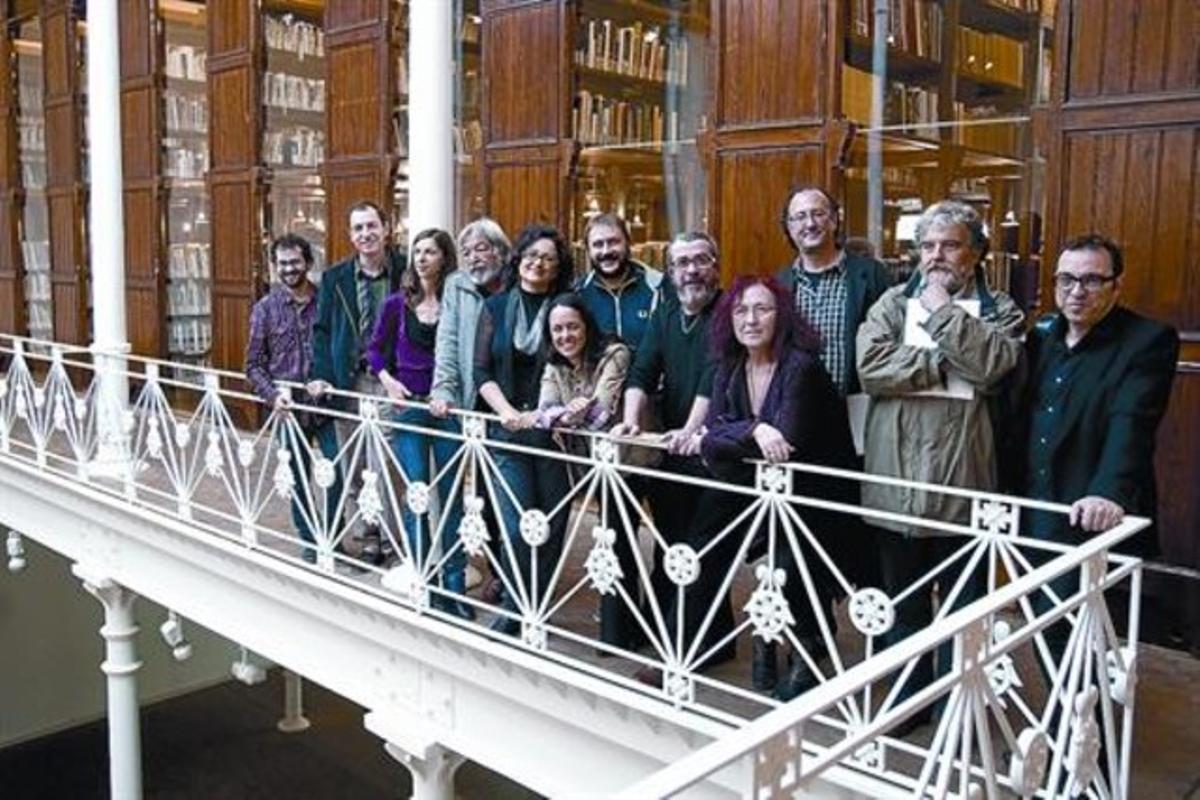 L’equip de ’Mequinensa’, ahir a la Fundació Tàpies, el lloc on Moncada va treballar per a la històrica editorial Montaner i Simon. L’equip de ’Mequinensa’, ahir a la Fundació Tàpies, el lloc on Moncada va treballar per a la històrica editorial Montaner i Simon.