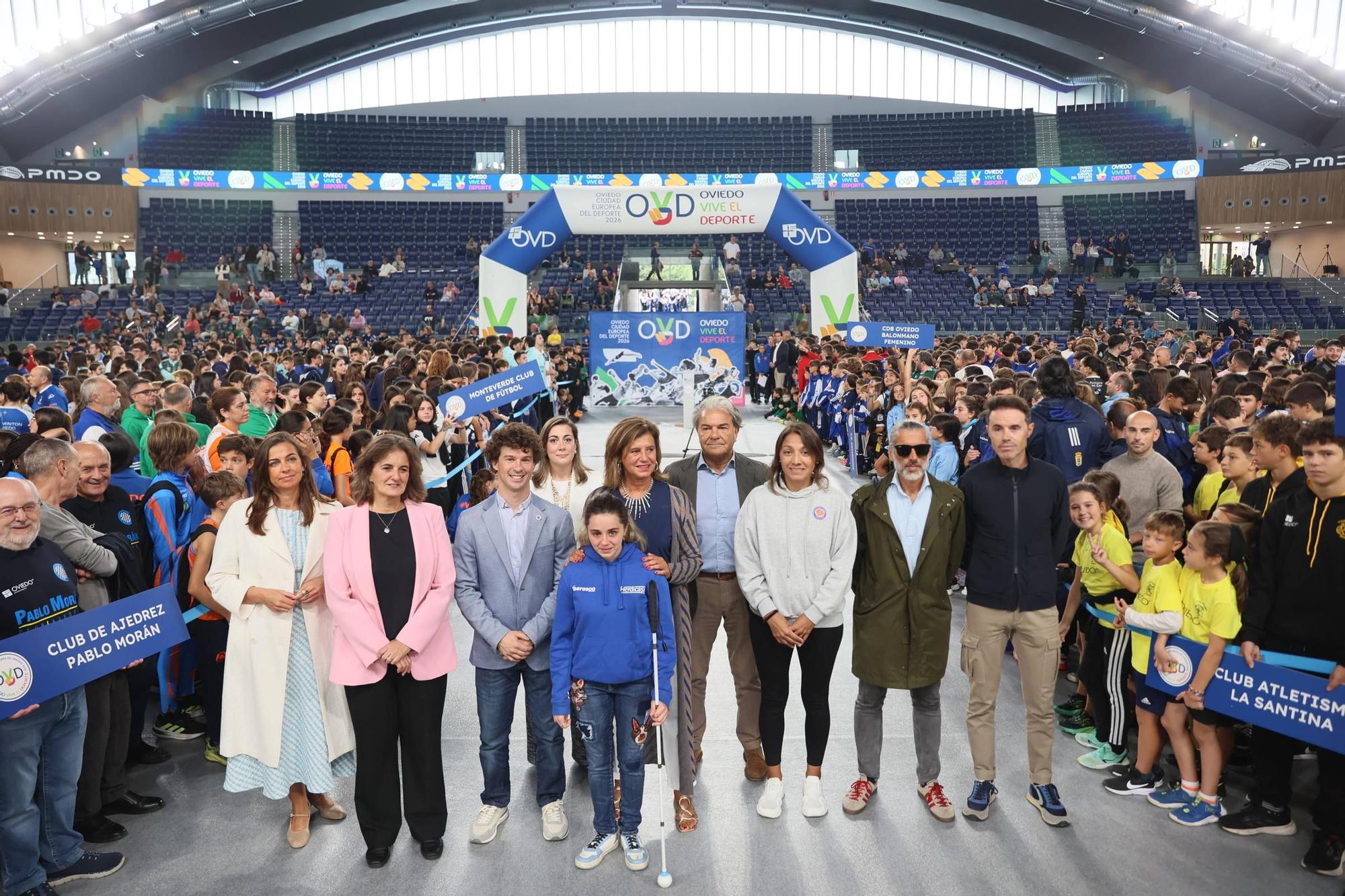EN IMÁGENES: El encuentro de 50 clubs de Oviedo en el Palacio de los Deportes