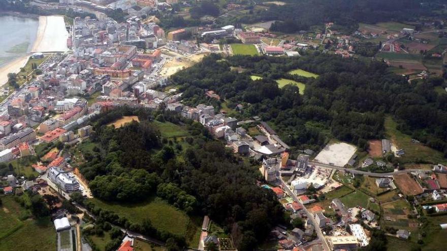 Vista aérea del ayuntamiento de Sada, donde el Catastro ya finalizó el plan de inspección.