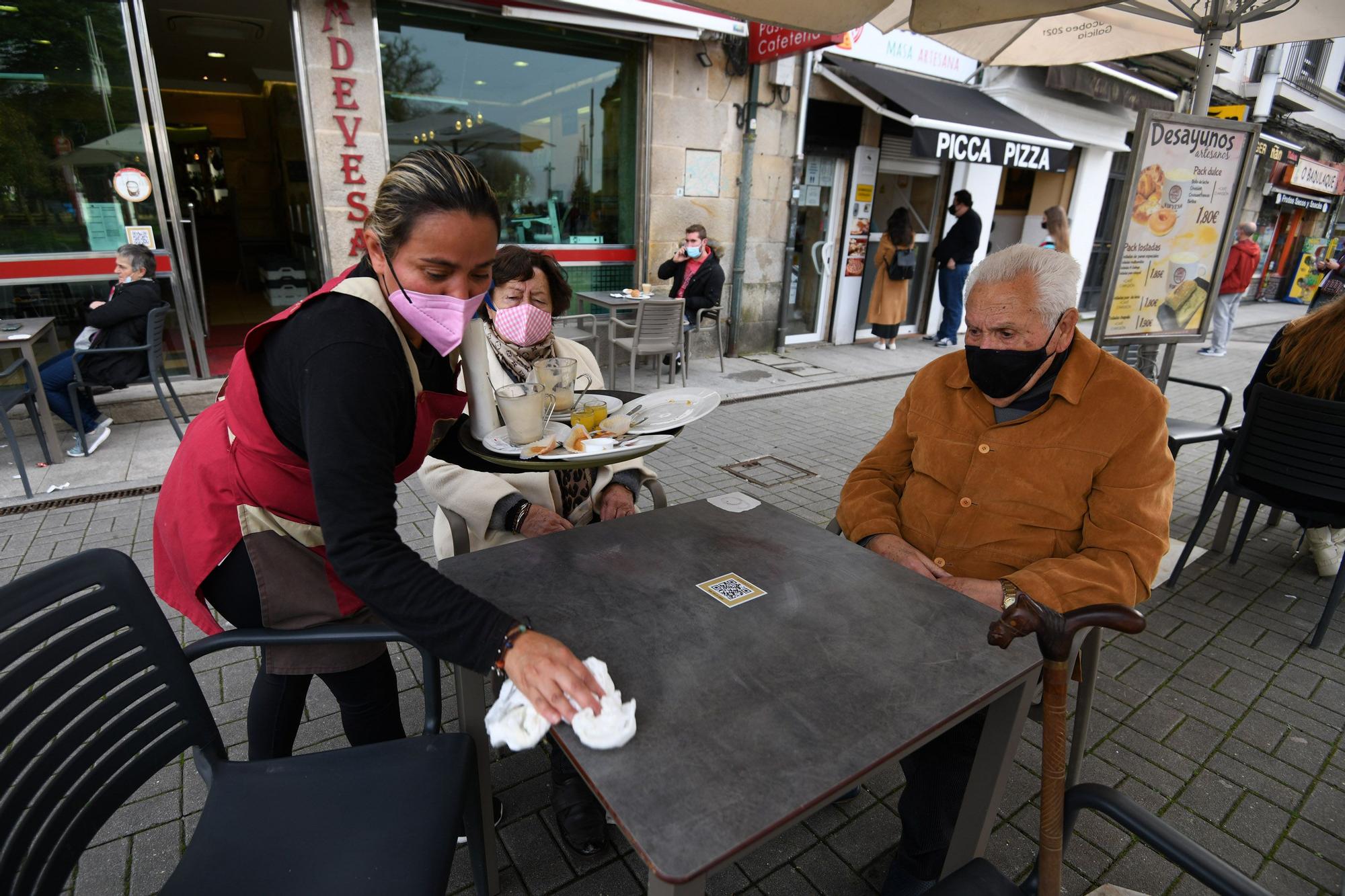 La hostelería de Pontevedra, con el vaso medio lleno