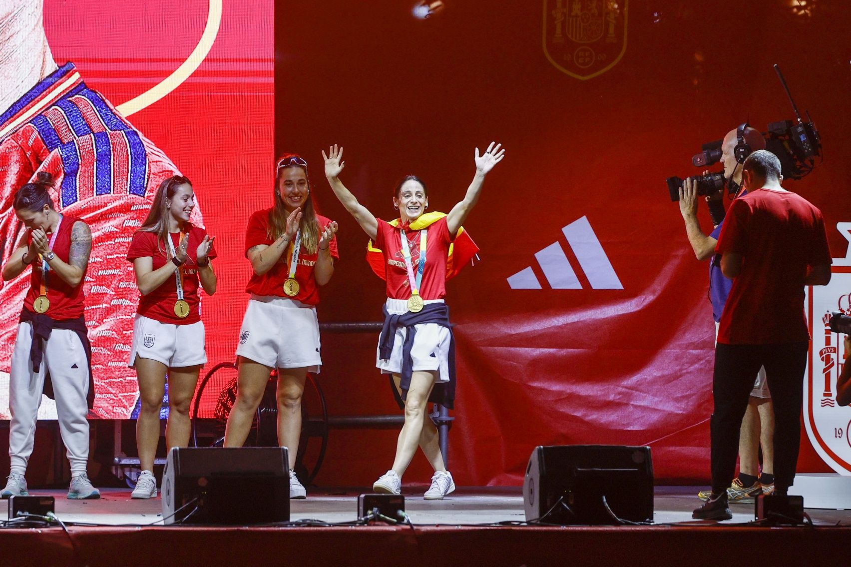Així va celebrar la selecció femenina espanyola de futbol la Copa del Món a Madrid