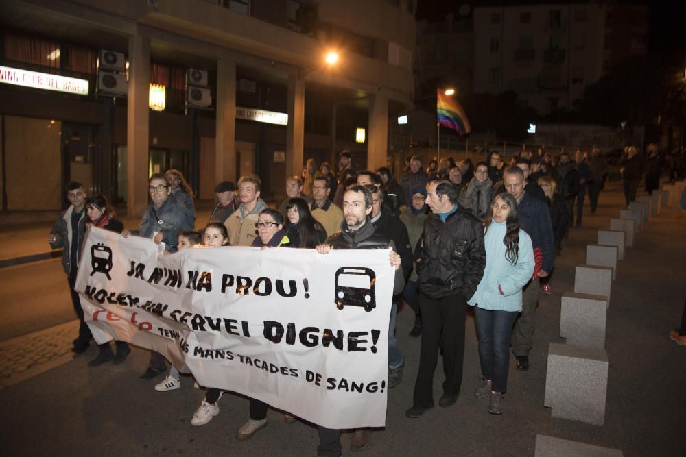 Manifestació per reclamar inversions a la línia de tren de Manresa