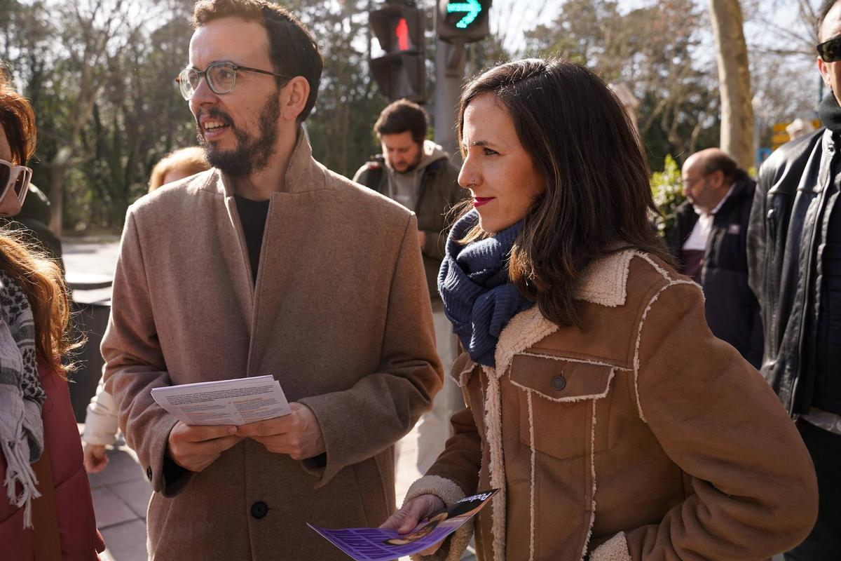 La secretaria general de Podemos, Ione Belarra, este lunes con el candidato a la Junta de Castilla y León, Miguel Ángel Llamas.