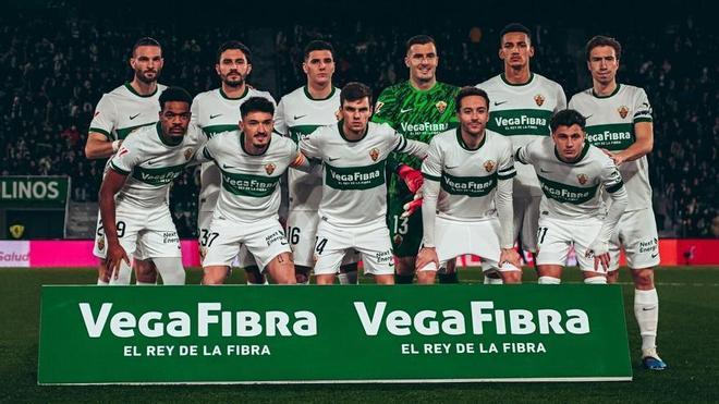 El 1x1 franjiverde del Elche 2-2 Sevilla: Más sombras que luces