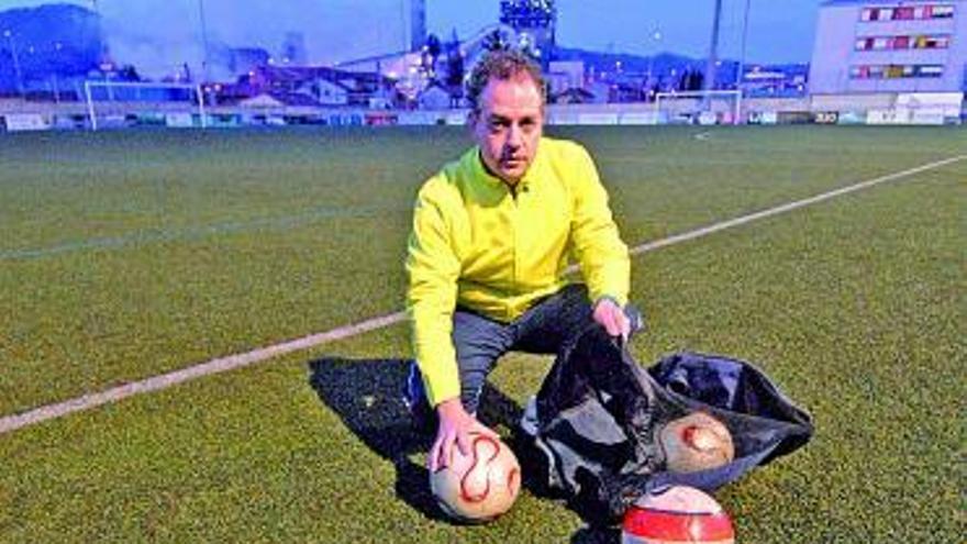 Corujo, antes de comenzar un entrenamiento del San Martín en Lada.