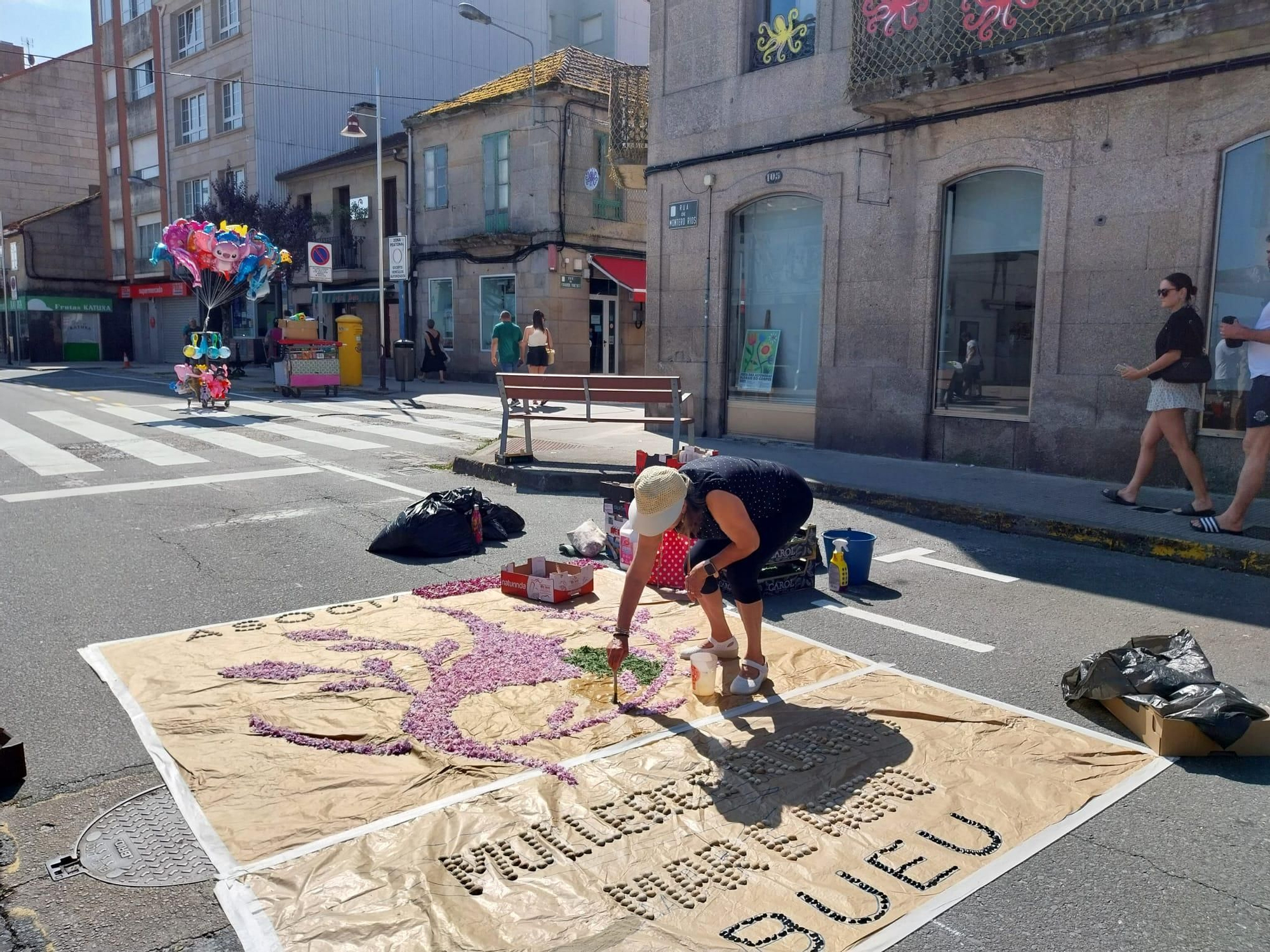 La fiesta de las alfombras florales del Corpus en Bueu (II)