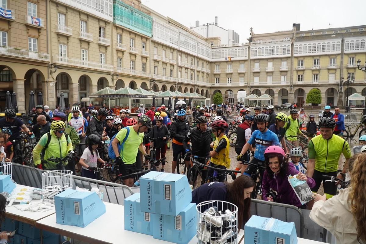 Día de la Bicicleta en A Coruña pasado por agua Día de la Bicicleta en A Coruña pasado por agua