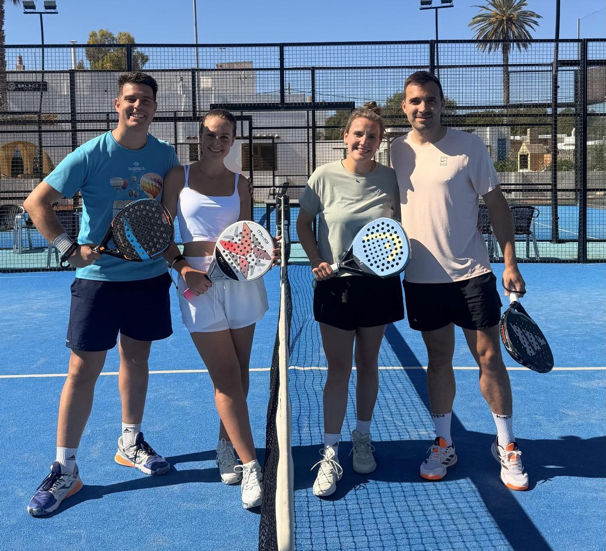 Jugadores en el I Torneo de pádel en Ibiza.