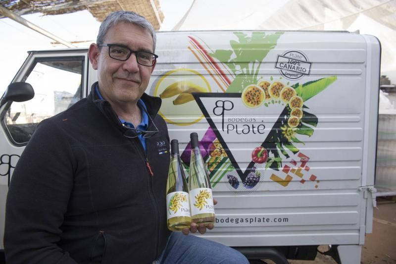 Reportaje sobre el vino de plátano .  Platé , la bodega de El Sauzal que lo empezó a producir en Tenerife , y de su creador , Carlos Guevara  | 23/01/2020 | Fotógrafo: Delia Padrón