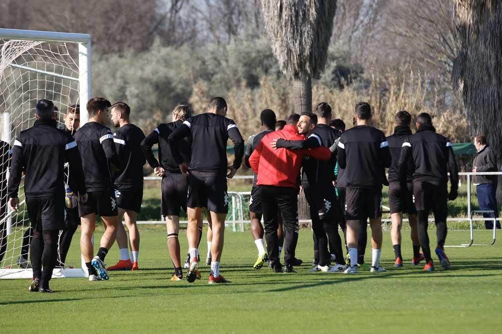 Primer entrenamiento de Rafa Navarro