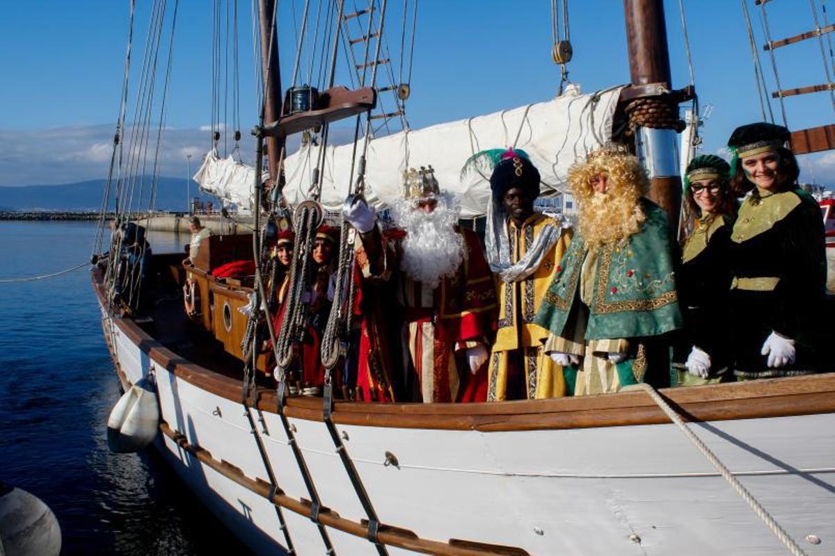 En Vilanova Sus Majestades llegaron en barco. |  // I. ABELLA