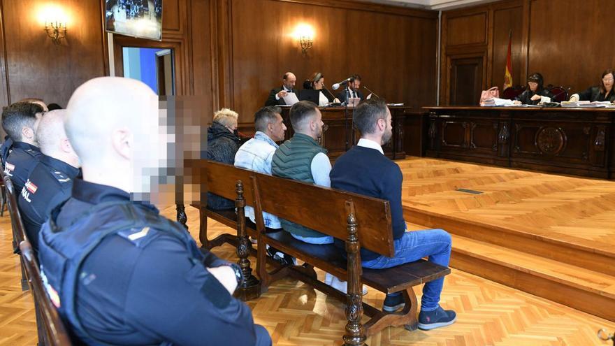 Tres condenados por transportar droga a Avilés quedan libres 24 horas después de la sentencia