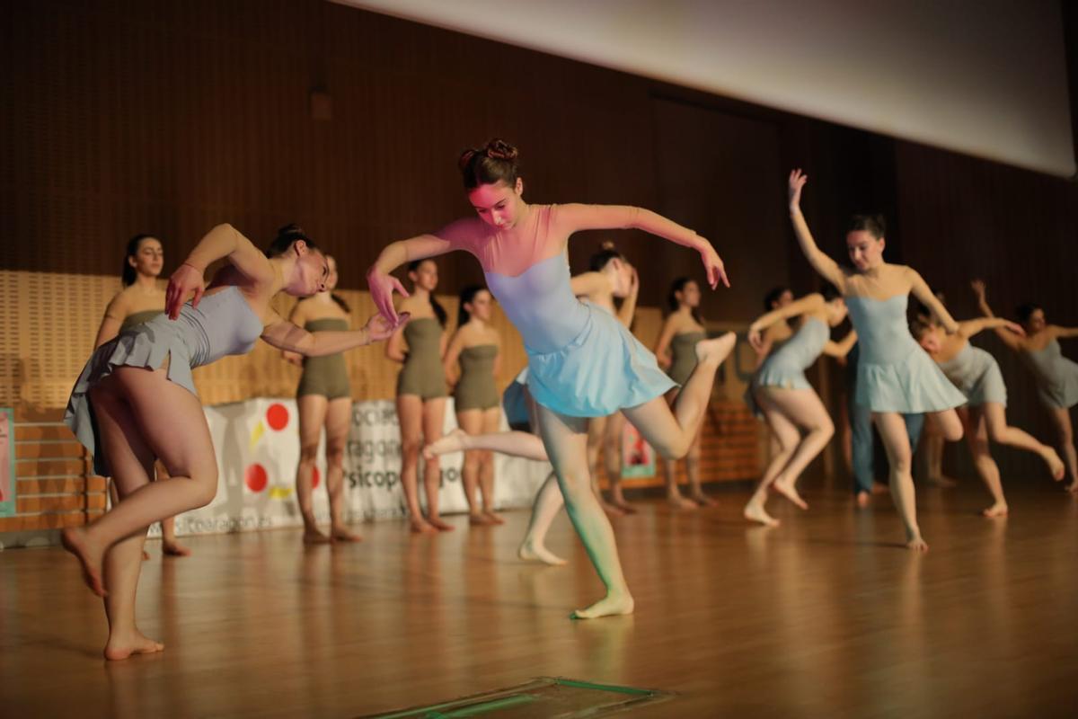 Los alumnos del Conservatorio Profesional han interpretado una pieza, con música de Antón García Abril y coreografía de Elia Lozano.
