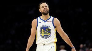 Stephen Curry ya es el 20º máximo anotador en la historia de la NBA