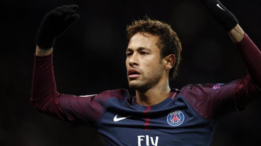 Neymar se cabrea cuando le preguntan por el Madrid