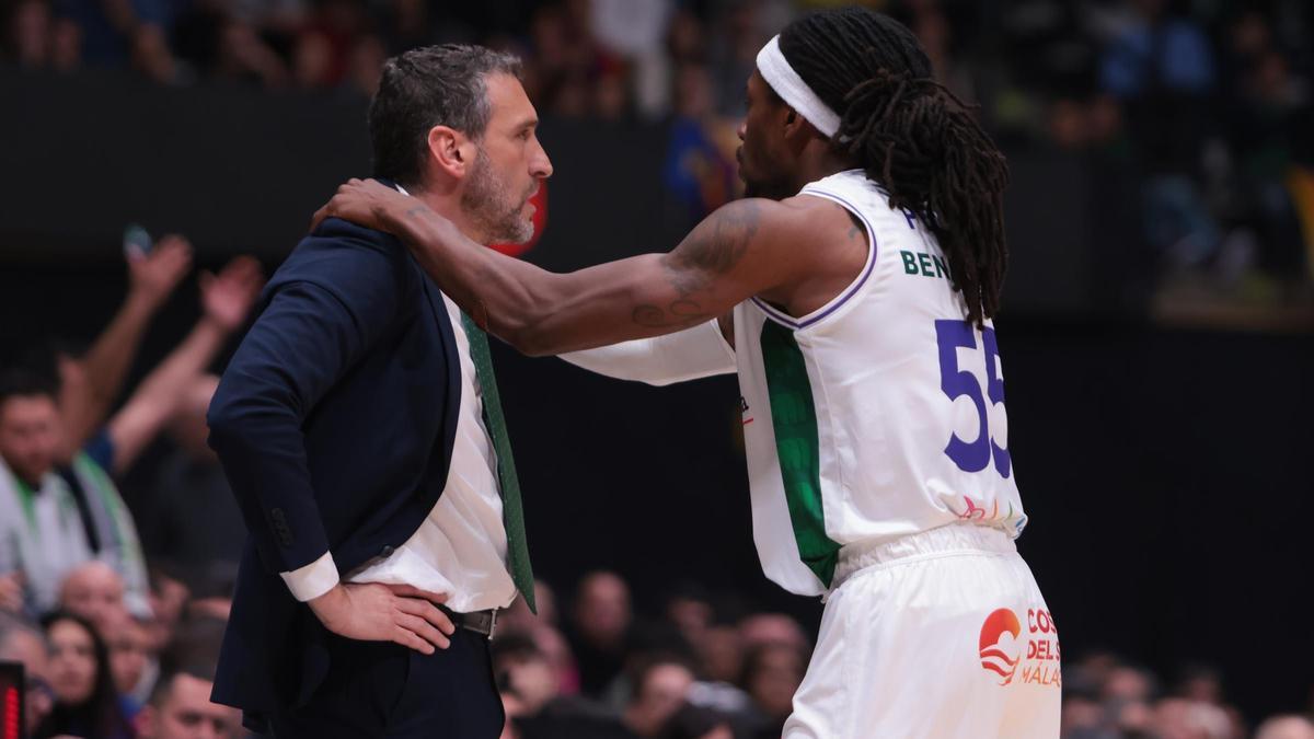 Perry, junto a Ibon Navarro, en un partido de la pasada Copa del Rey de Badalona.