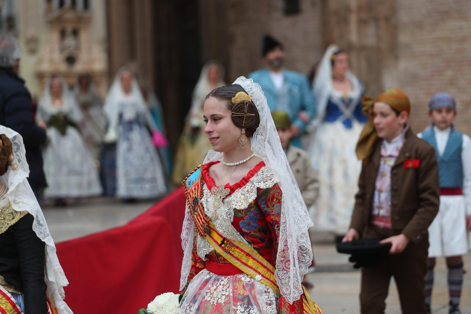 Búscate en el primer día de ofrenda por la calle de la Paz (entre las 15:30 a las 17:00 horas)
