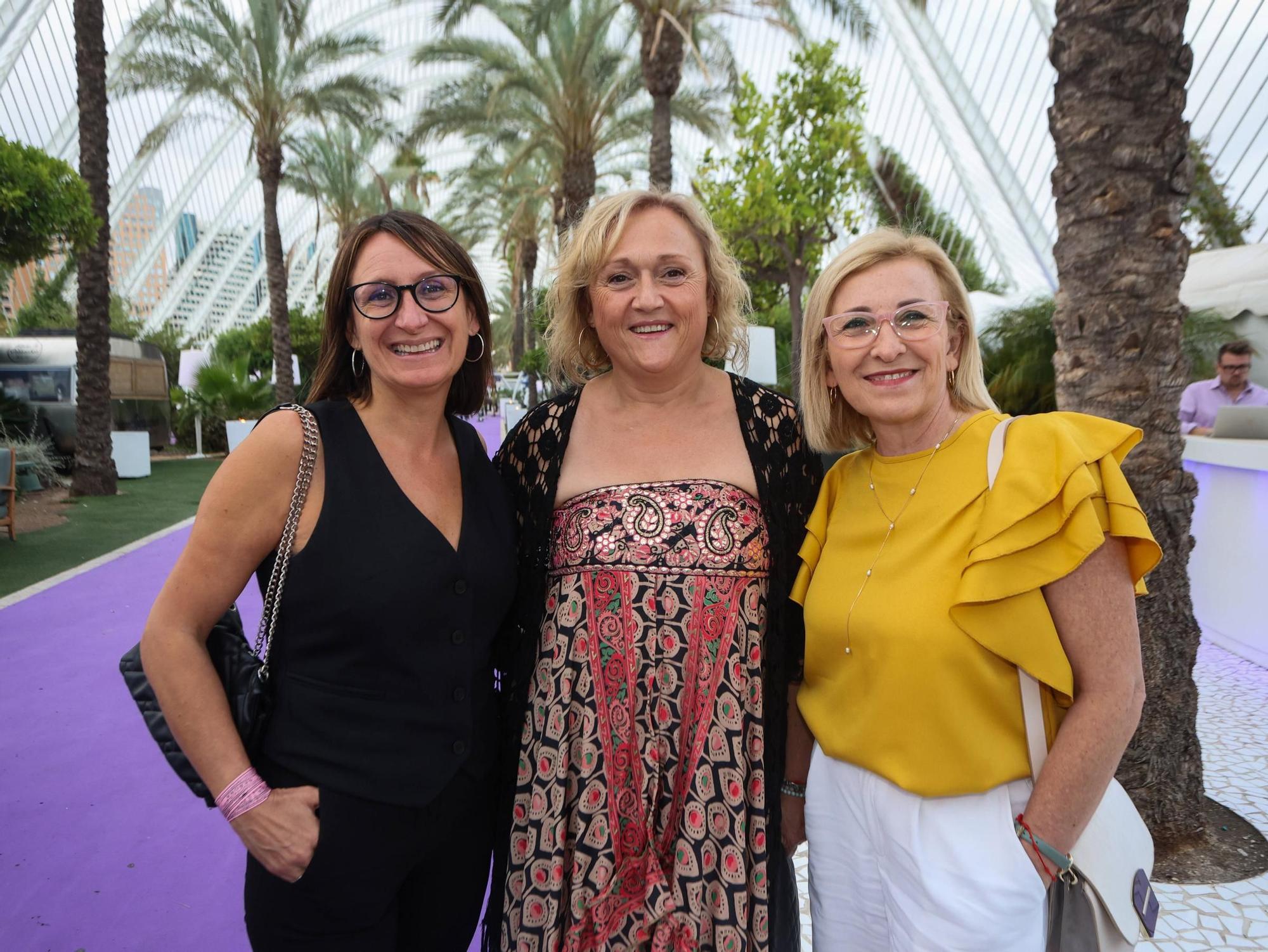 María Ángeles Beaus, Consuelo Alfonso y Alicia Tusón.jpg