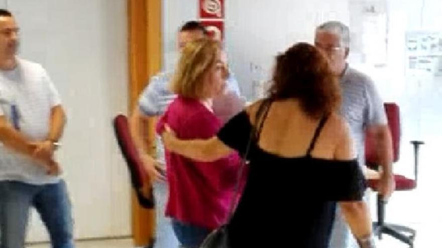 Un juez prohíbe  a una funcionaria hacer guardias por retrasar el trabajo