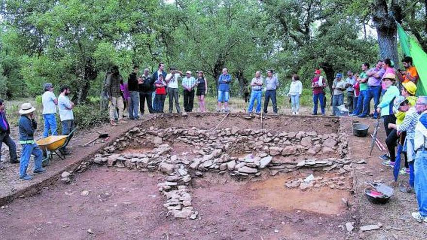 Zamora Protohistórica culmina este año las excavaciones en el Castrico de Rabanales