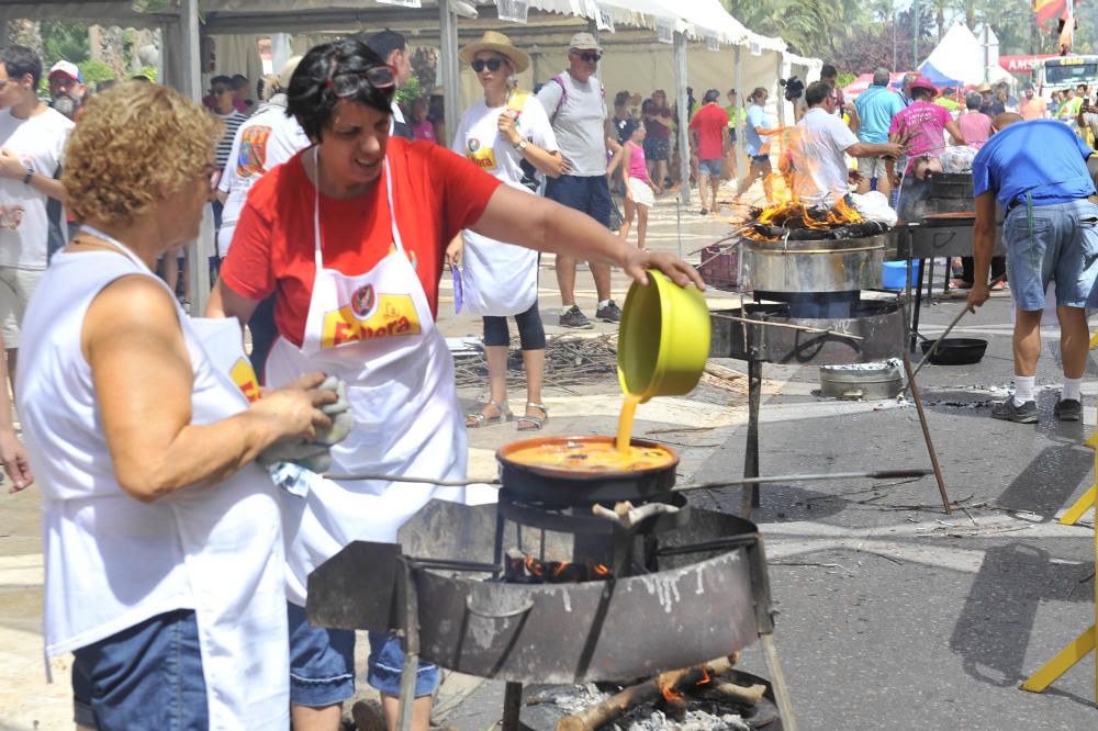 Arroz con costra gigante en Elche