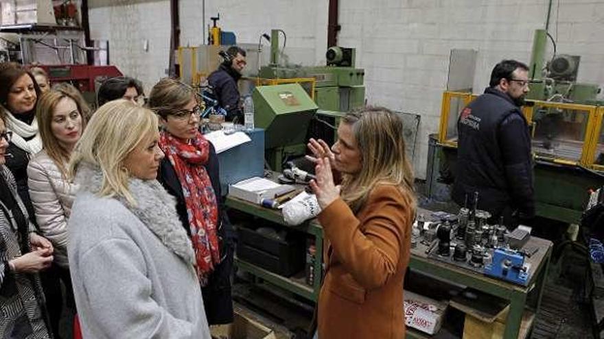 Mercedes Fernández, ayer, con Rosaura Puga