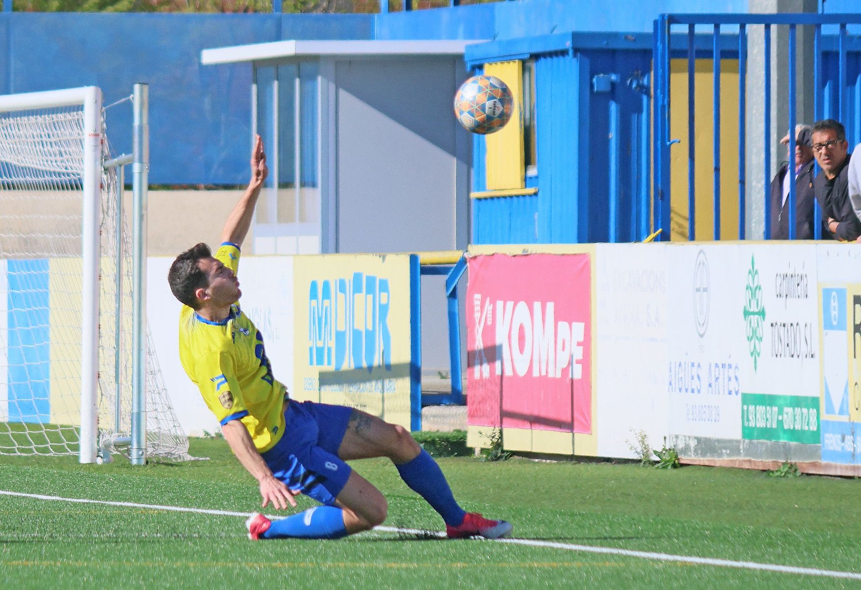 L'efectivitat permet a la UD San Mauro superar el FC Pirinaica i recuperar la cinquena posició (2-0)
