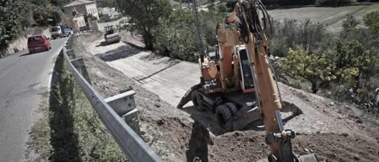 Las obras se han iniciado en la parte inferior del trazado, a la espera de que el itinerario alternativo que se está habilitando permita actuar de lleno en las curvas.