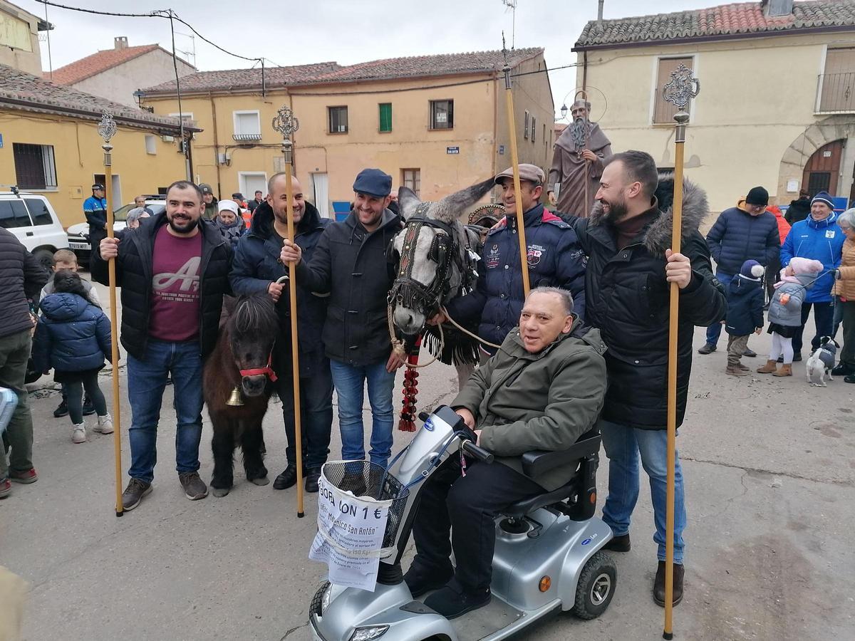 GALERÍA | San Antón procesiona por primera vez en Toro