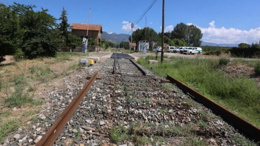 Uno de los puntos en los que se están centrando las labores de trabajo en la vía ferroviaria. | ADIF