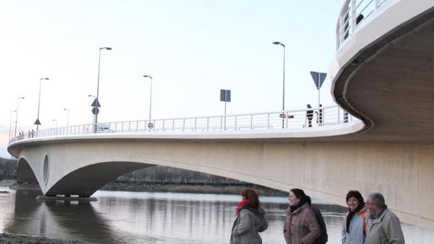 Los nuevos paseos bajo el puente en San Frontis