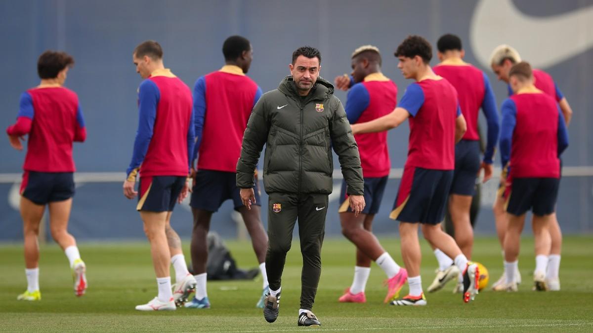 Xavi Hernández ha dirigido este jueves el último entrenamiento antes de recibir al Mallorca