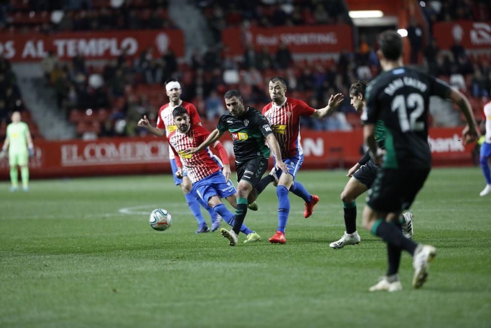 El partido entre el Sporting y el Elche, en imágenes