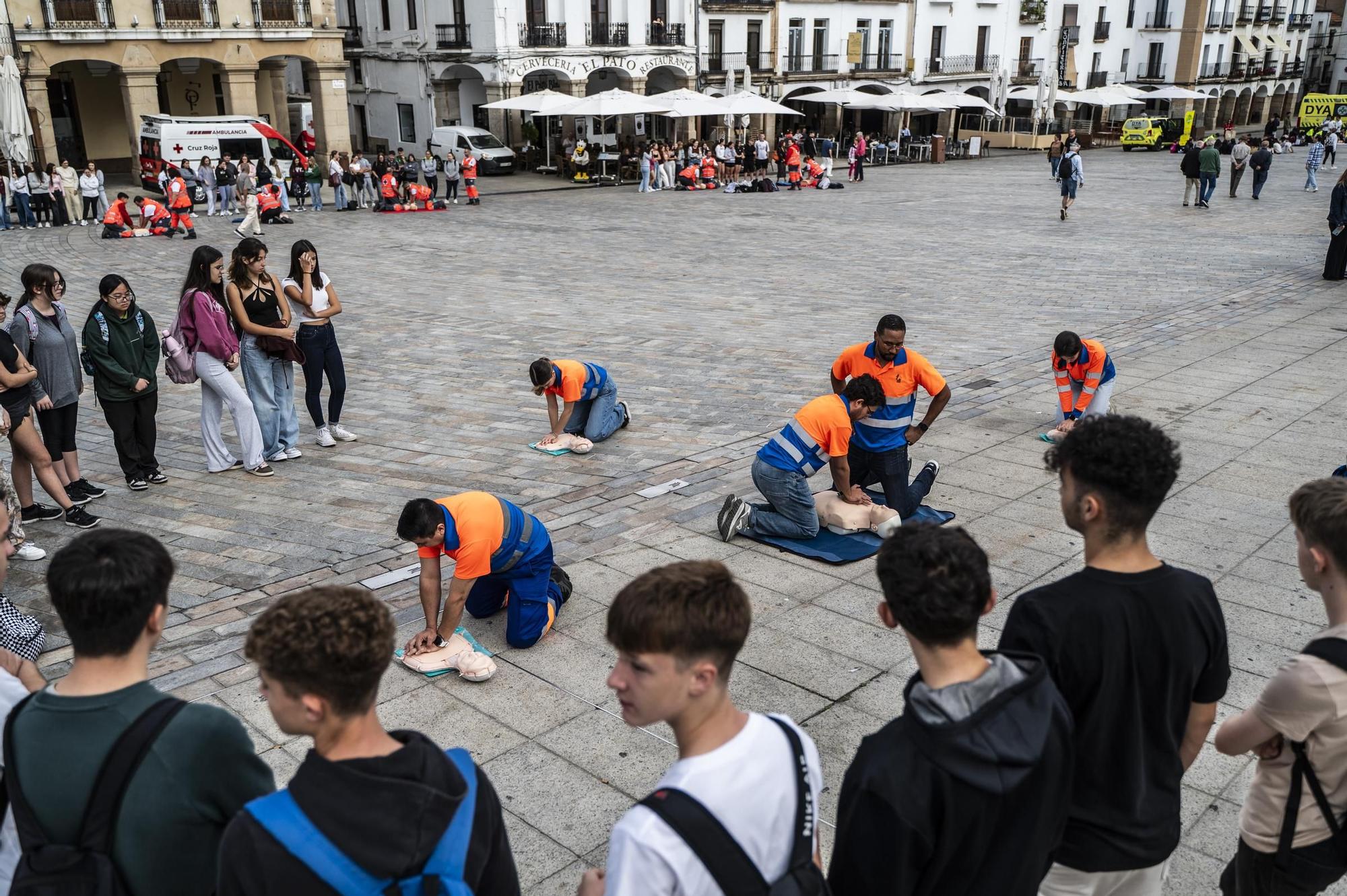 Galería | Día Mundial de la Parada Cardíaca en Cáceres