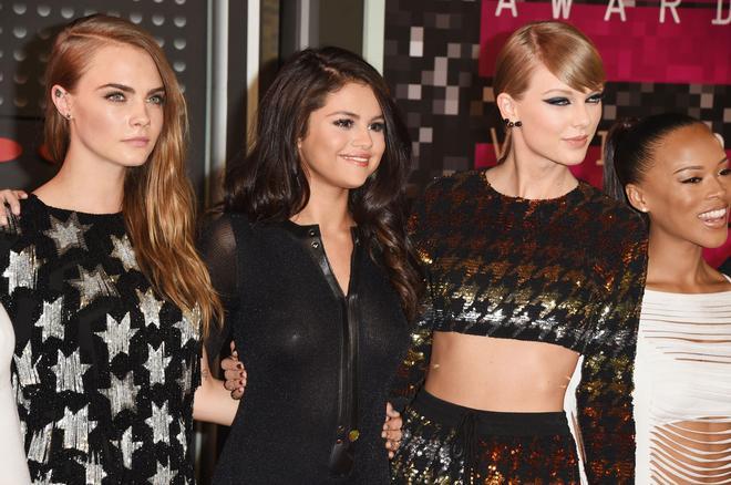 Cara, Selena y Taylor Swift