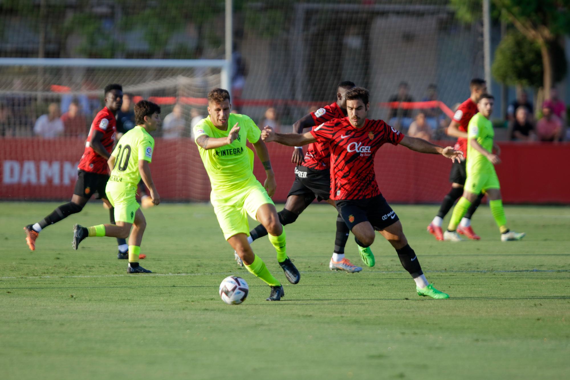 El Mallorca gana al Sporting con otra portería a cero