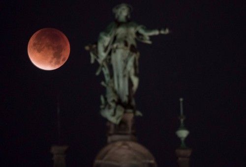 Superluna y eclipse lunar