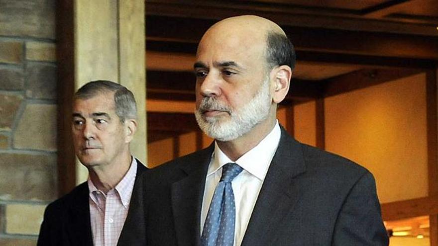 Bernanke entra en el salón donde pronunció su discurso. / price chambers