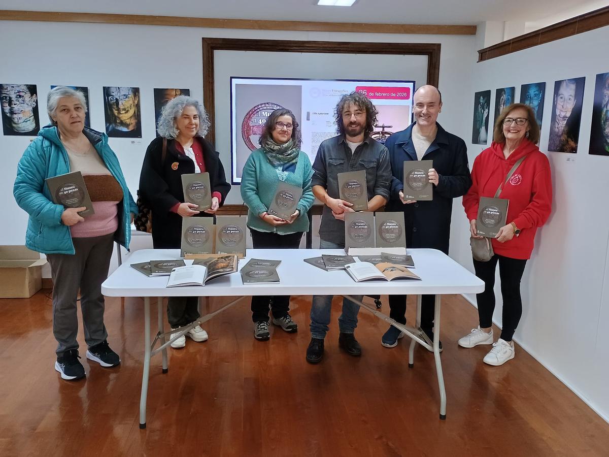 Por la izquierda, Idima López, María Antonia Pedregal, Susana Hevia, Eloy Couceiro, Pablo Léón y Rosa Monjardín.