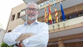 "Tenemos la mayoría suficiente y mi idea es gobernar en solitario en El Campello"