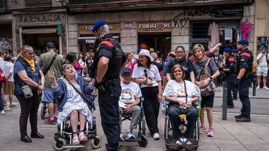A PIE DE CALLE | Todo listo en la iglesia de Sant Agustí para recibir al Papa