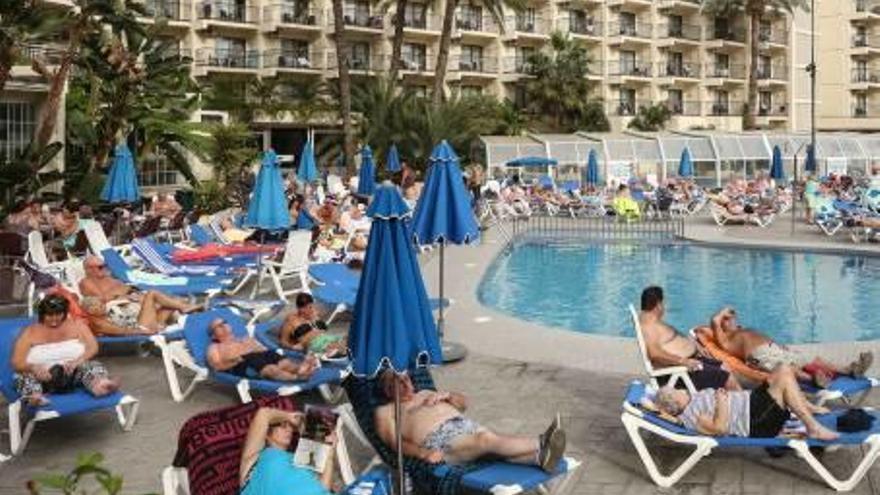 La Justicia británica comienza a condenar las intoxicaciones falsas de turistas en hoteles