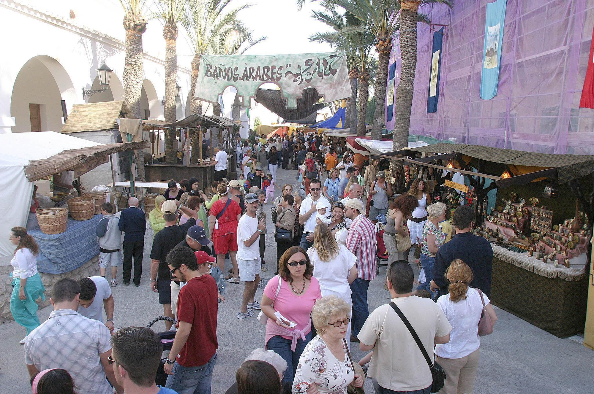 Edición de 2005 de la Feria Medieval en Ibiza.