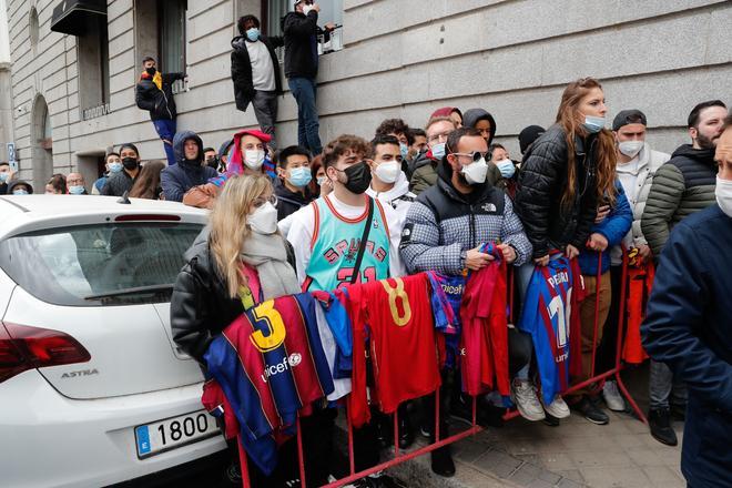 La caótica llegada del Barça al hotel de concentración