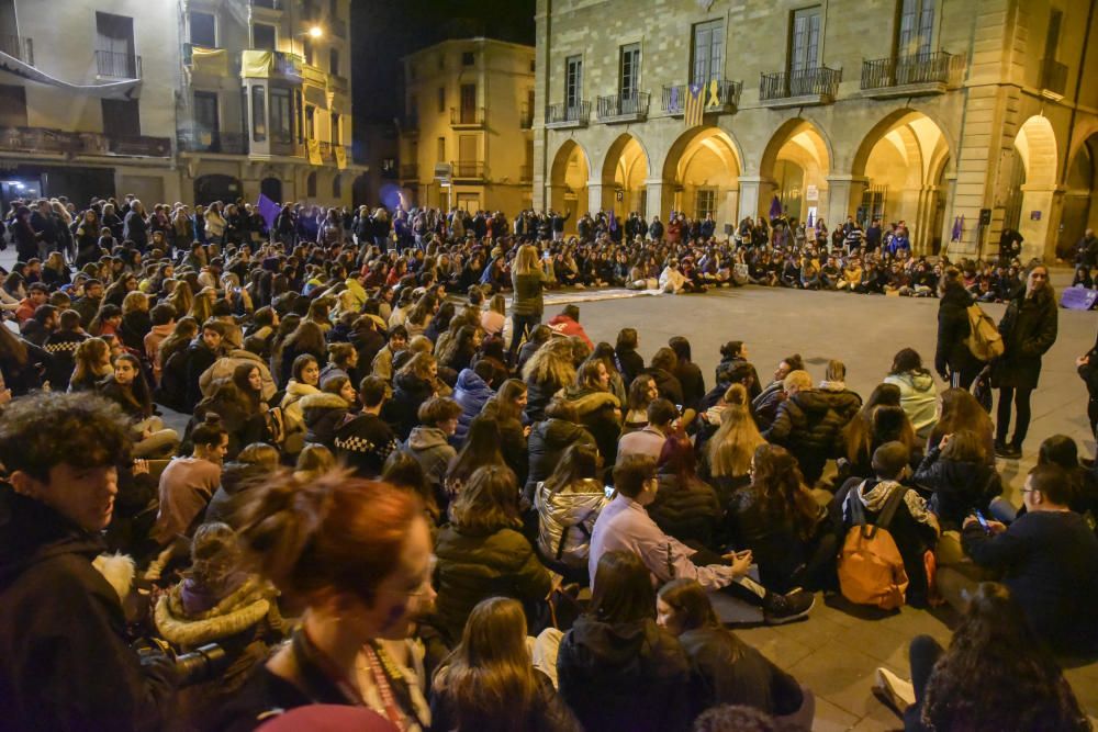 GALERIA | Manifestació feminista pel 8M a Manresa