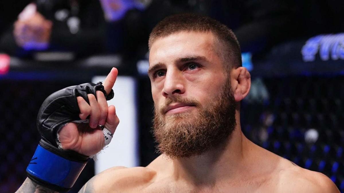 Aleksandre Topuria en Catar